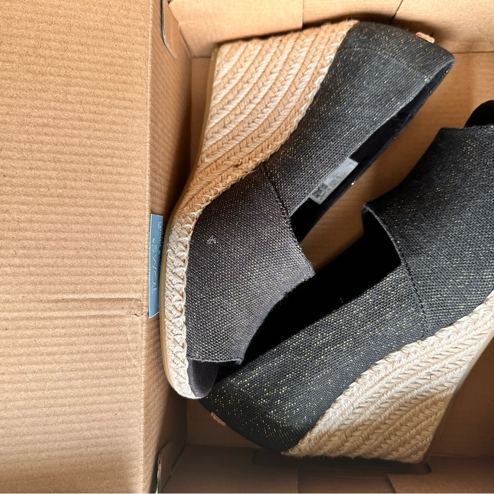 Toms Black Wedge Espadrilles brand new in box